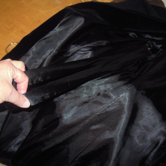 Vintage Black 100% Cotton Velvet Maxi Long Coat Opera Trench Belted MEDIUM - Picture 4 of 9